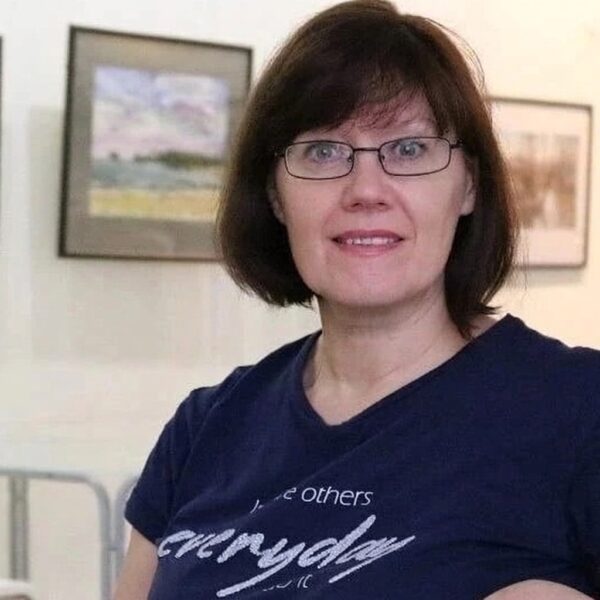 Валентина Ткаченко — преподаватель художественного мастерства, тьютор;